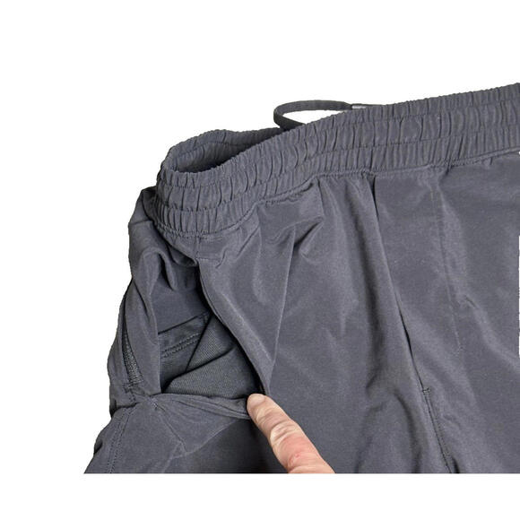 Lululemon Mens S Pace Breaker Black Linerless Shorts 7" Inseam Athletic Gym - Picture 6 of 9